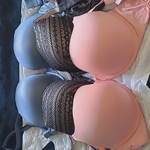 Victoria's Secret bras, sz 38DD